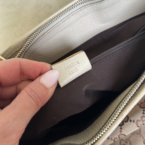 Gucci GG Canvas Eclipse Tote Bag - Picture 9 of 16